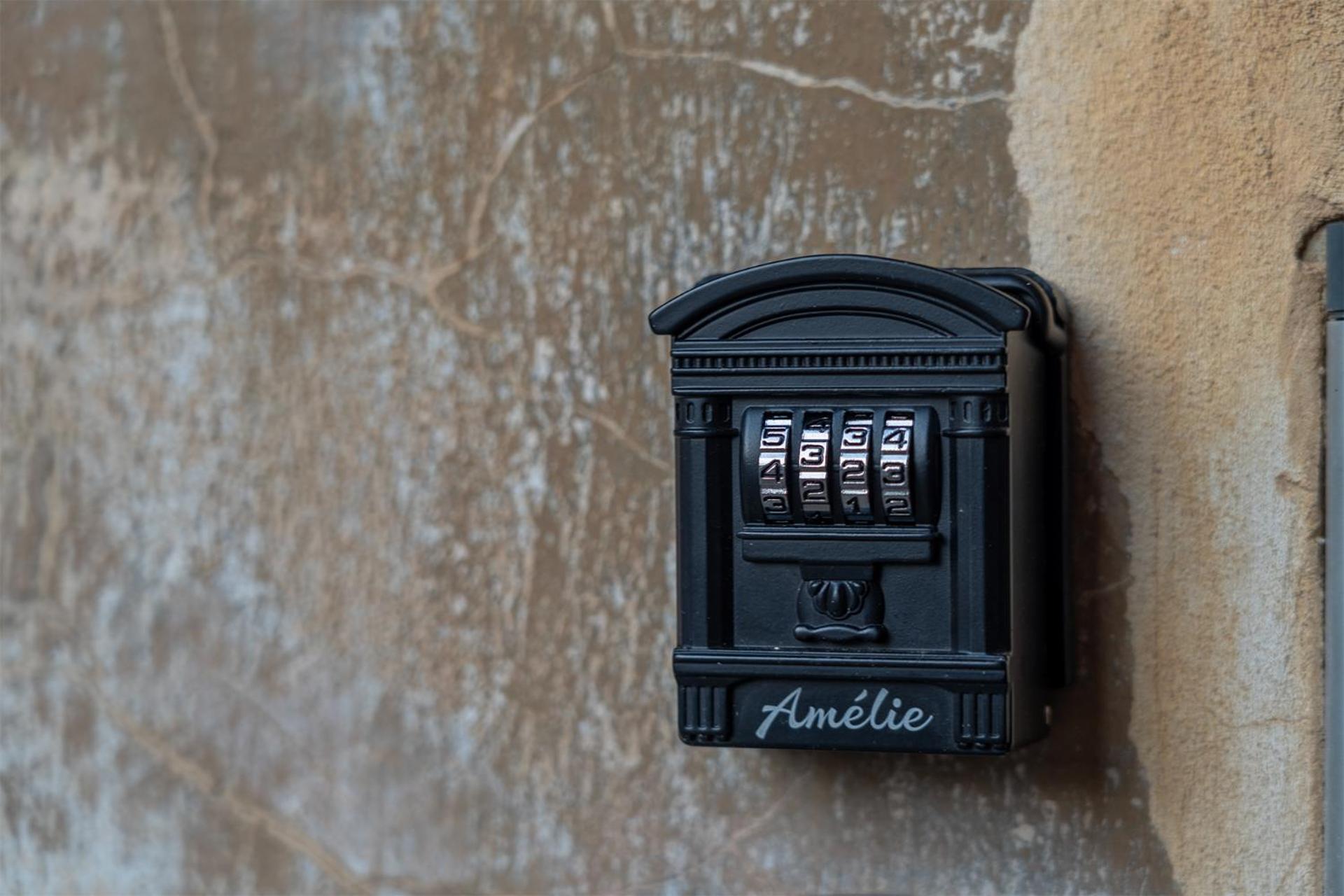 Apartment Amelie การ์โลวีวารี ภายนอก รูปภาพ